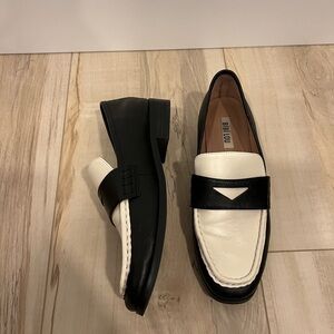BIBI LOU Black and White Women's Loafers